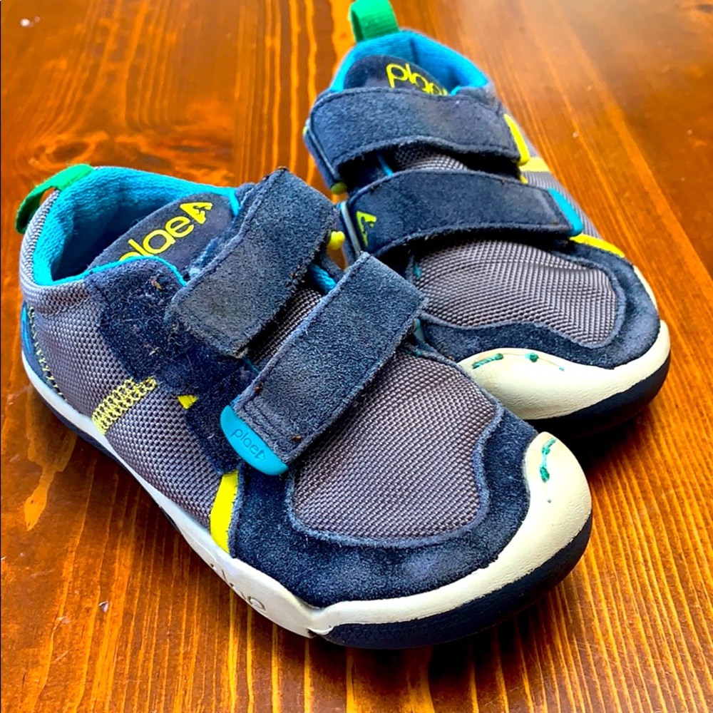 Plae Suede and Nylon size 9 shoes